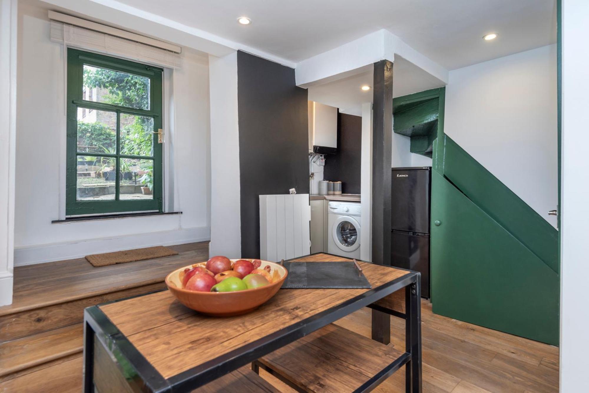 Chic 1-Bed Garden Flat, London, Convenient For Tower Bridge, Great Public Transport Apartment Exterior photo